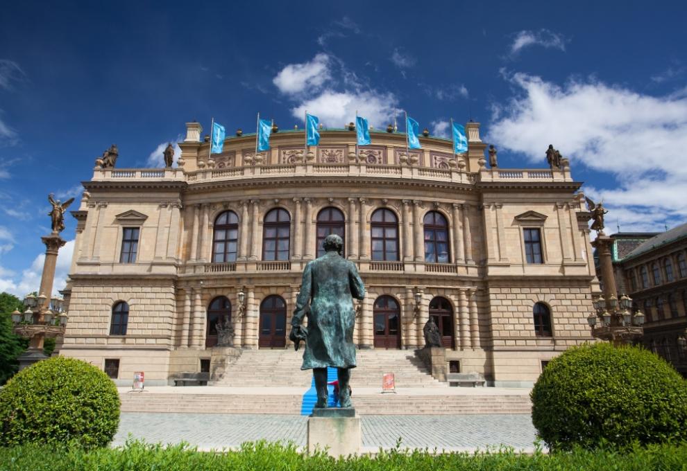 Rudolfinum v Praze na Palachově náměstí. - Cestovinky.cz