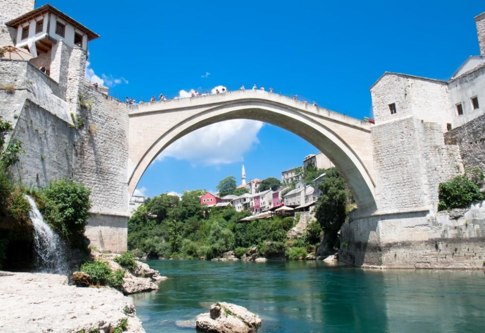 Stari most v Mostaru v Bosně a Hercegovině. - Cestovinky.cz