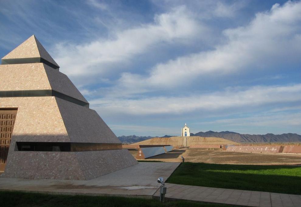 Pyramidy ve středu světa - Cestovinky.cz