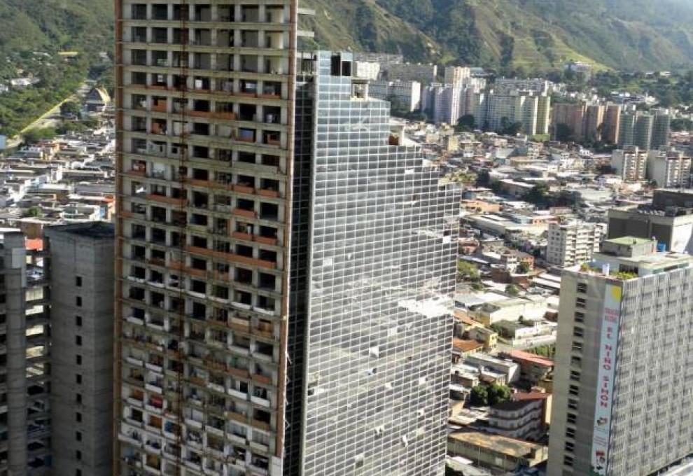 Slum v Caracasu - Cestovinky.cz
