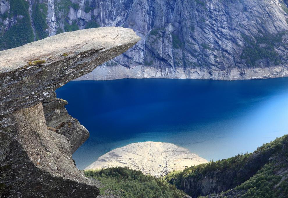 Norský útes Trolltunga - Cestovinky.cz