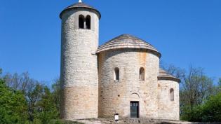 rotunda sv. Jiří a Vojtěch na Řípu