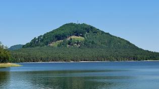 Jezero Máchovo