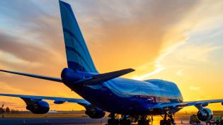 Obří Boeing 747