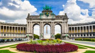 Parc du Cinquantenaire v Bruselu