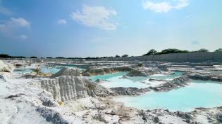 skládka mramorové suspenze Kišangarh