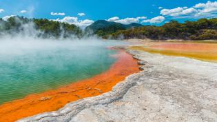 jezírko Wai-o-tapu