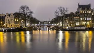 Amsterdam gracht kanál - Cestovinky.cz