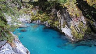 Blue pools a říčka Blue River - Cestovinky.cz