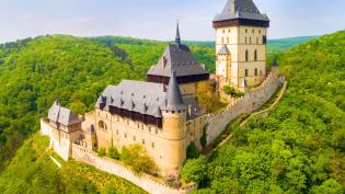 Gotický hrad Karlštejn - Cestovinky.cz