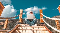 Nejlepší destinace pro digitální nomády pro rok 2026: lákat bude Afrika, exotická stálice i tři evropské země