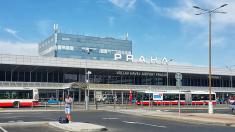 Létání bude ještě pohodlnější. Pražské letiště ruší otravné pravidlo