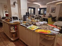 Papuga – snídaňový raut