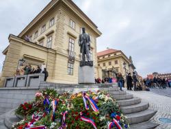 TGM socha u Pražského hradu