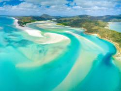 Whitehaven Beach v Austrálii