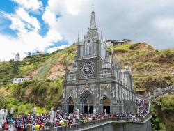 svatyně Las Lajas - Cestovinky.cz