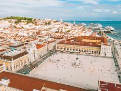 Náměstí Praça do Comércio Lisabon