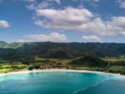 Pantai Mawun Lombok