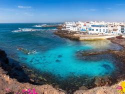 Tyrkysová laguna a písečné mělčiny