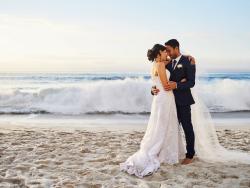 Svatební pár u moře
