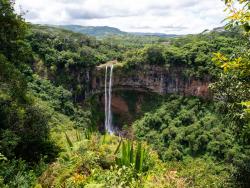 Cascade Chamarel