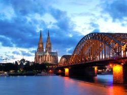 Železniční most Hohenzollernbrücke