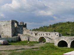 Hrad Kala v městě Berat v jižní Albánii - Cestovinky.cz