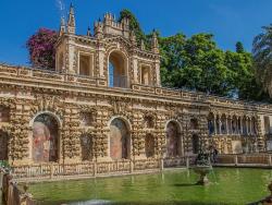 Palác Alcázar ve španělské Seville - Cestovinky.cz