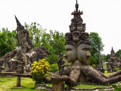 Brahma v Xieng Khuan v Laosu - Cestovinky.cz