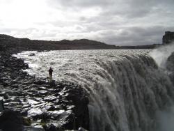 Dettifoss - člověk - Cestovinky.cz