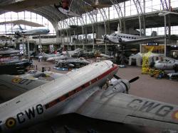Letecké muzeum v Jubilejním parku v Bruselu. - Cestovinky.cz