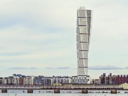 pohled na Turning Torso - Cestovinky.cz