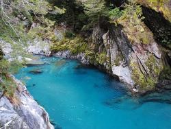 Blue pools a říčka Blue River - Cestovinky.cz